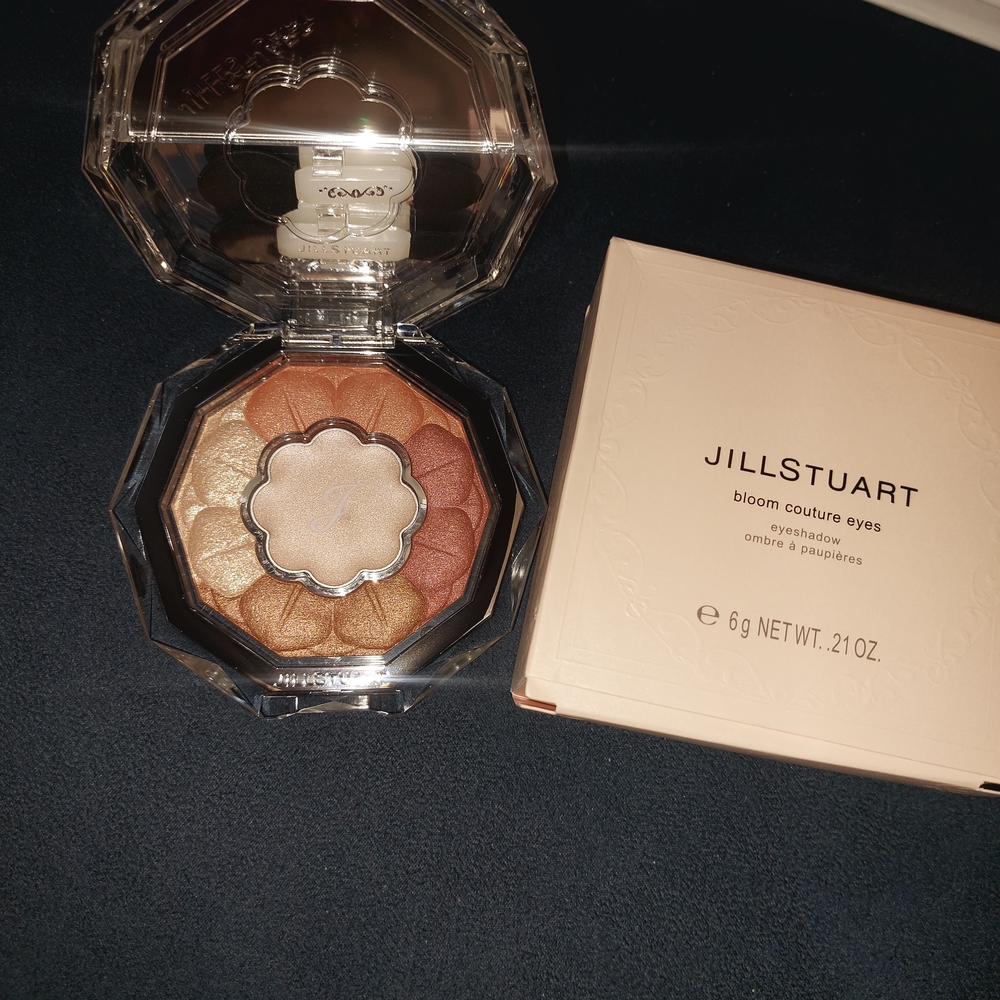 Jill Stuart Bloom Couture Eyeshadow Palette - Gold and Brown